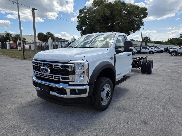 2026 Ford F-550-1