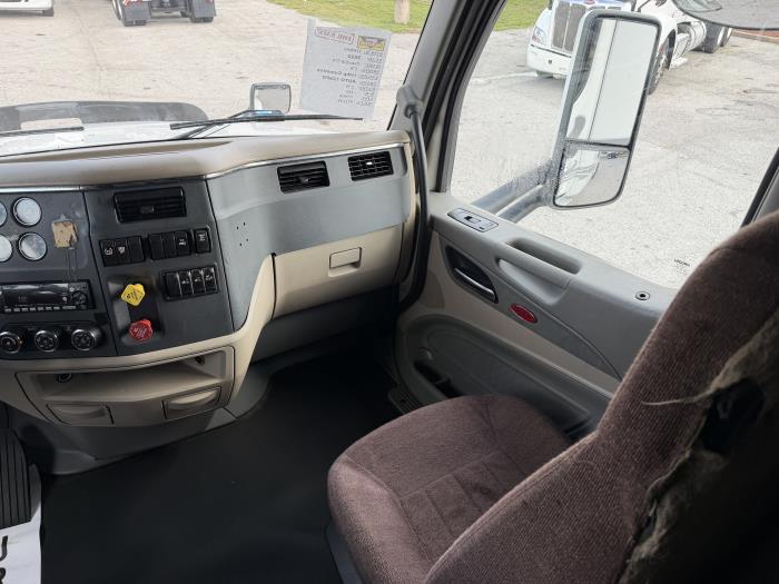 2022 Peterbilt 579-45