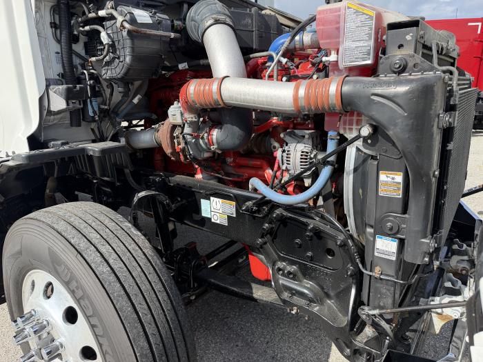2022 Peterbilt 579-51