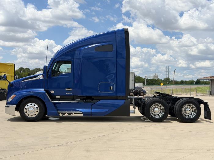 2023 Kenworth T680-7