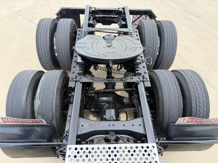2023 Kenworth T680-10