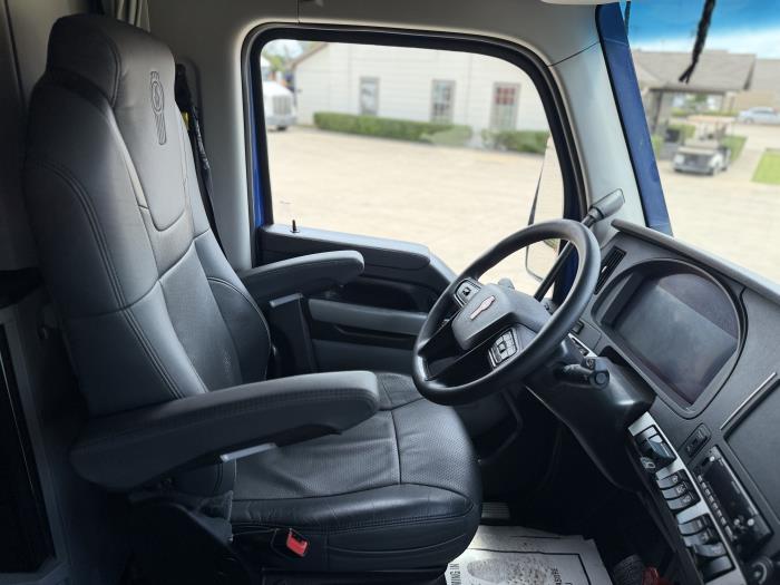 2023 Kenworth T680-21