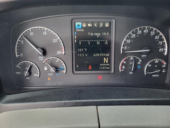 2022 Freightliner Cascadia-8