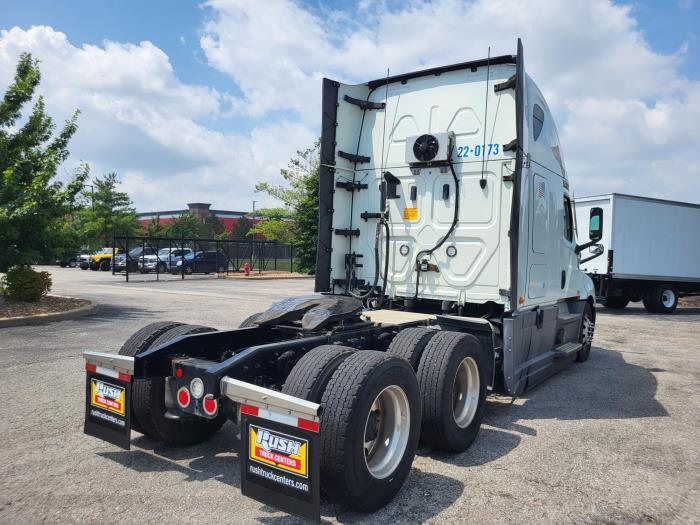 2022 Freightliner Cascadia-5