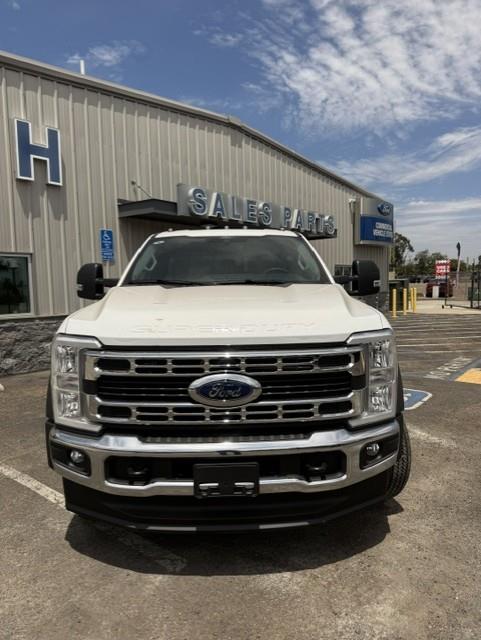 2026 Ford F-450-3