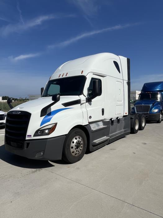 2022 Freightliner Cascadia-0