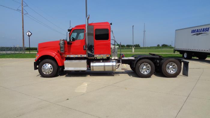 2024 International HX520-7