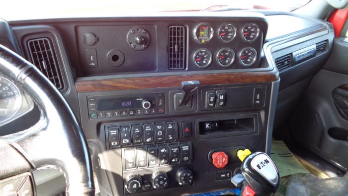2024 International HX520-17