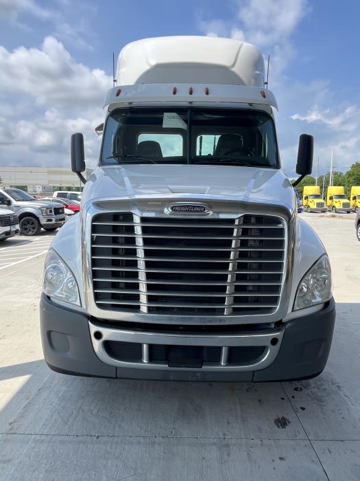 2020 Freightliner Cascadia-0