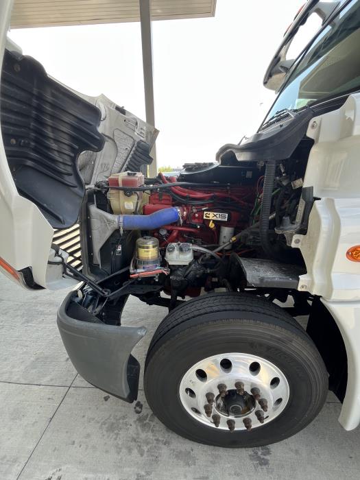 2020 Freightliner Cascadia-12
