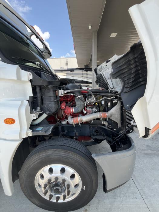 2020 Freightliner Cascadia-13