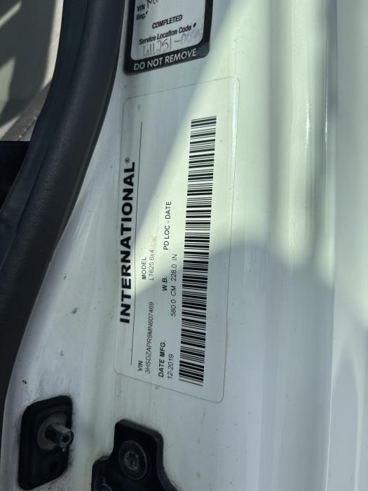2021 International LT625-2