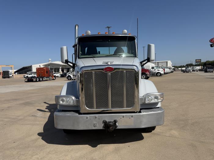 2021 Peterbilt 567-7