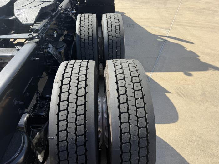 2021 Peterbilt 567-10