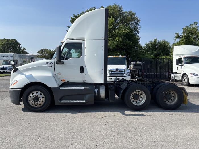 2021 International LT625-1