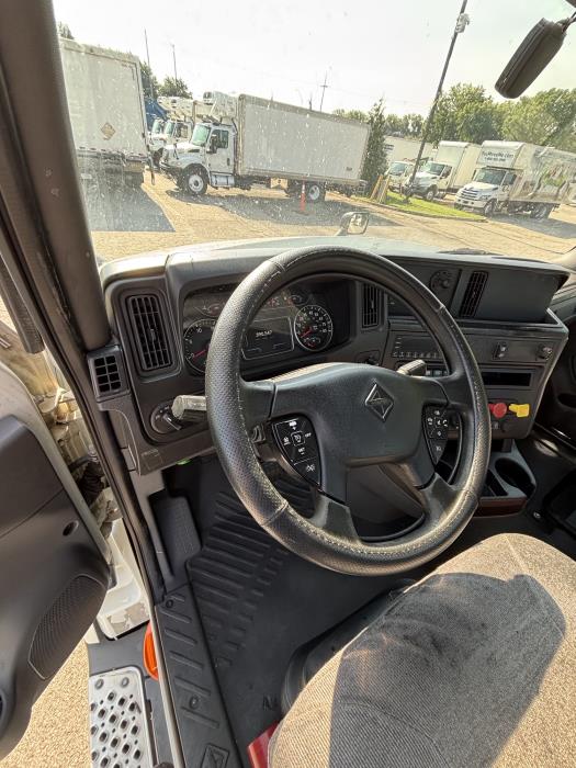 2021 International LT625-12