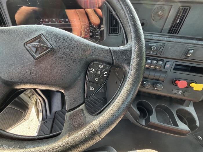 2021 International LT625-14