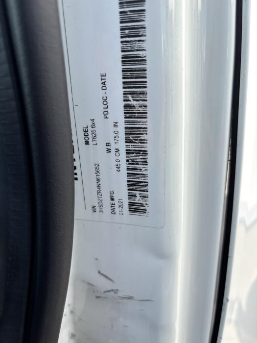 2021 International LT625-16