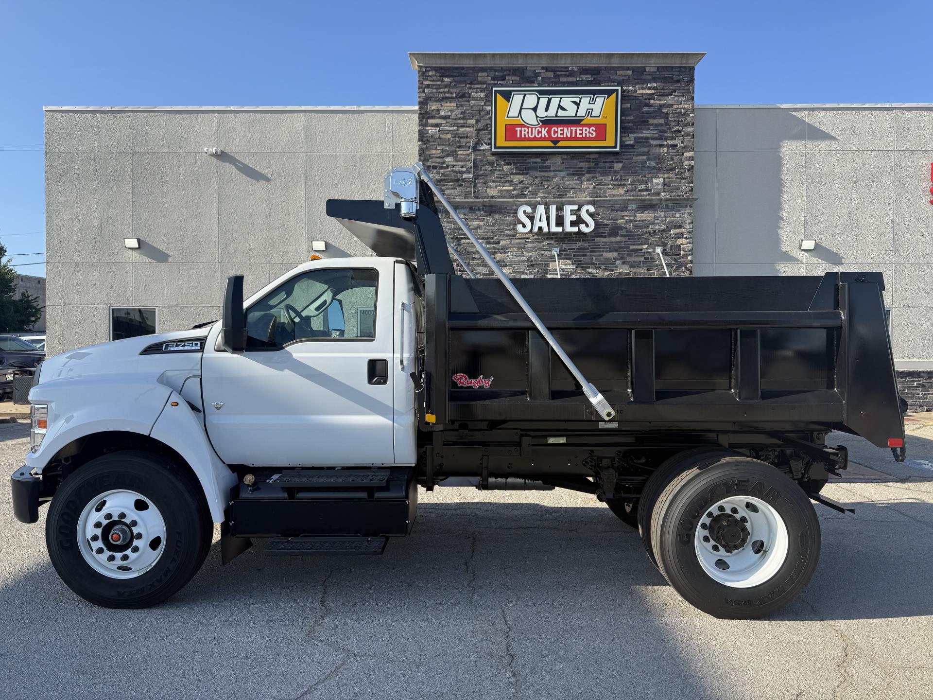 New 1996 Ford F-750 Cab Chassis - photo 3
