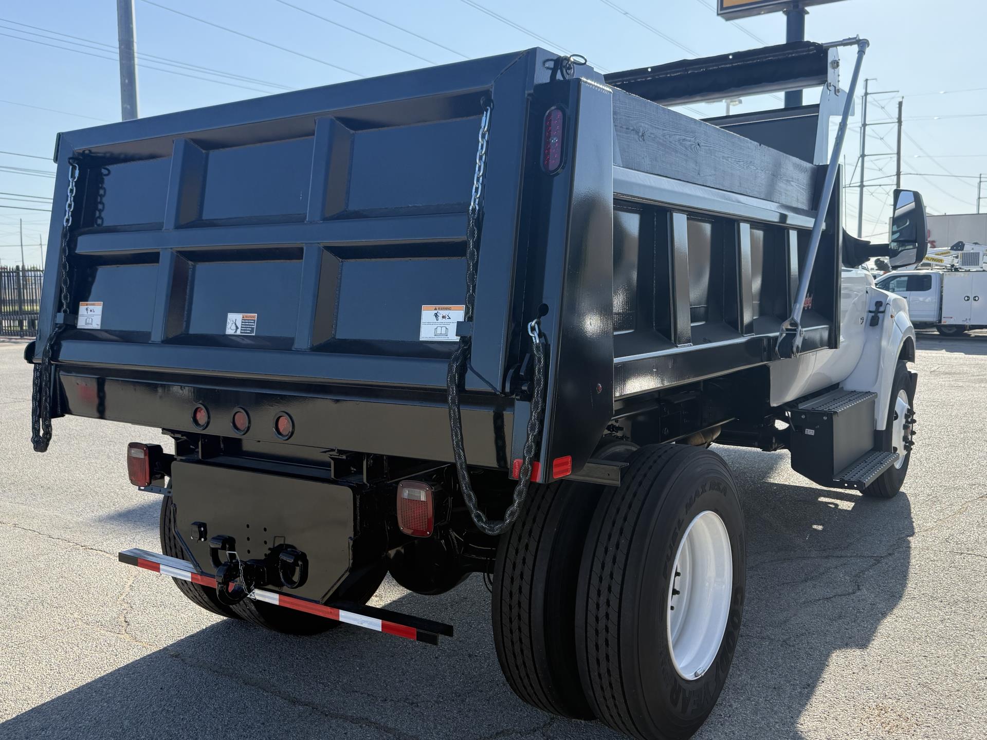 New 1996 Ford F-750 Cab Chassis - photo 6