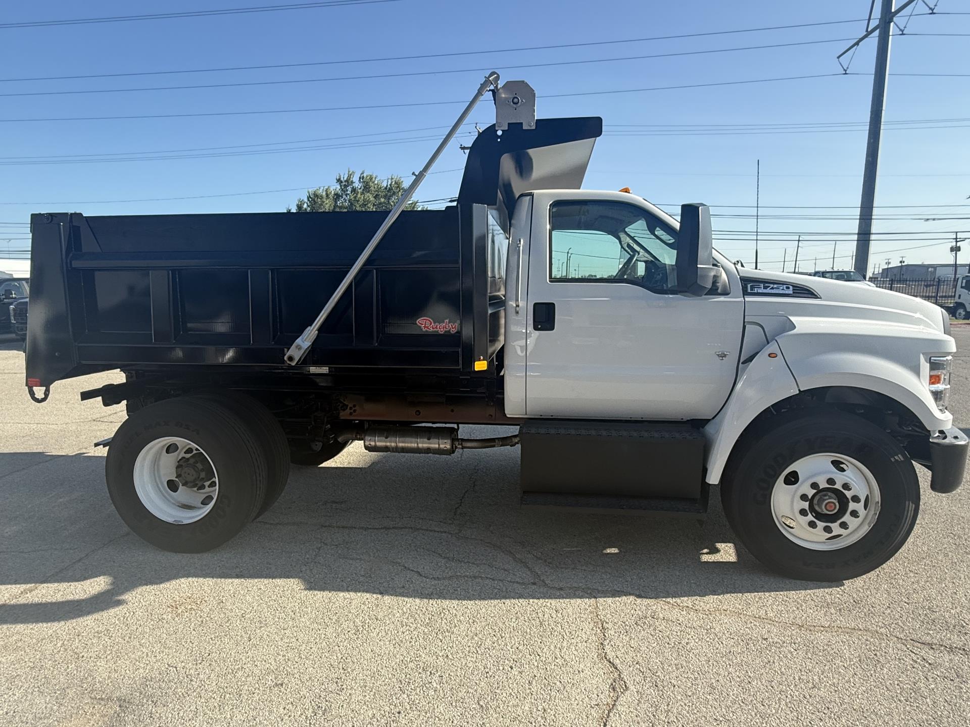 New 1996 Ford F-750 Cab Chassis - photo 7