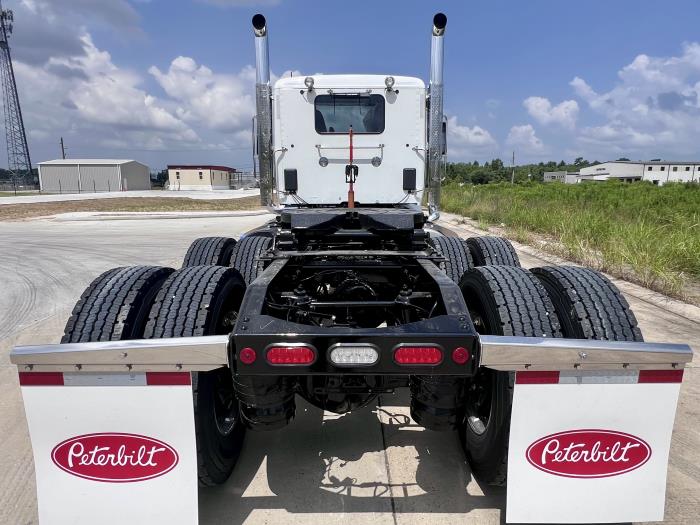 2027 Peterbilt 567-4