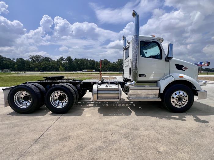 2027 Peterbilt 567-6