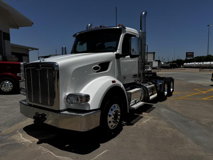 2027 Peterbilt 567-1