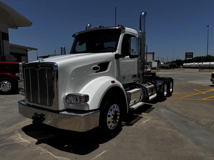 2027 Peterbilt 567-1