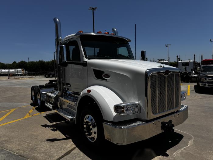 2027 Peterbilt 567-6