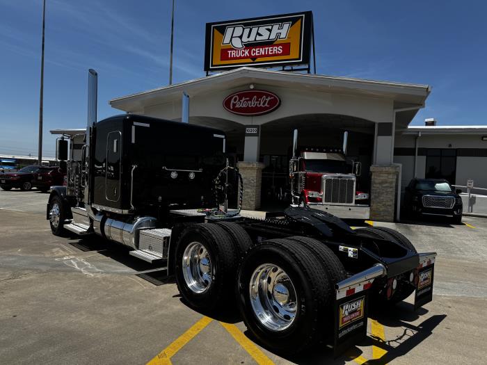 2027 Peterbilt 589-4