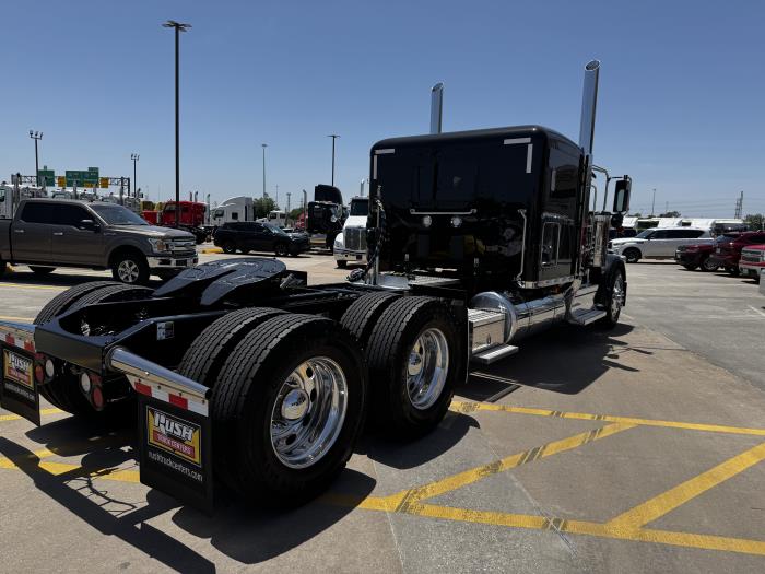 2027 Peterbilt 589-9