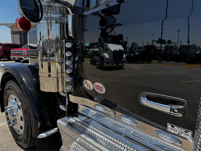 2027 Peterbilt 589-13
