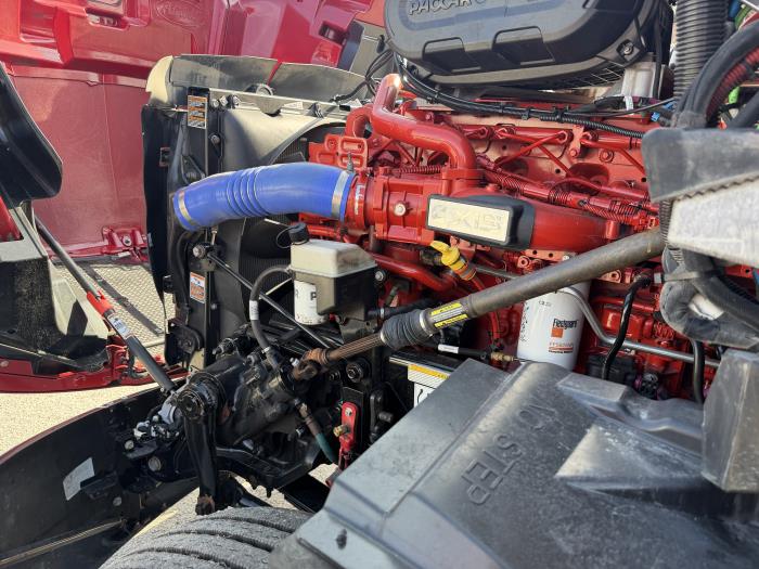 2022 Peterbilt 579-9