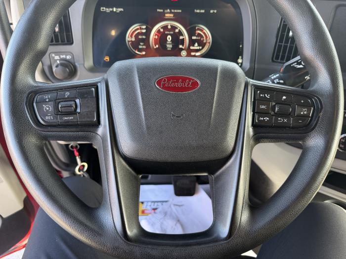 2022 Peterbilt 579-15