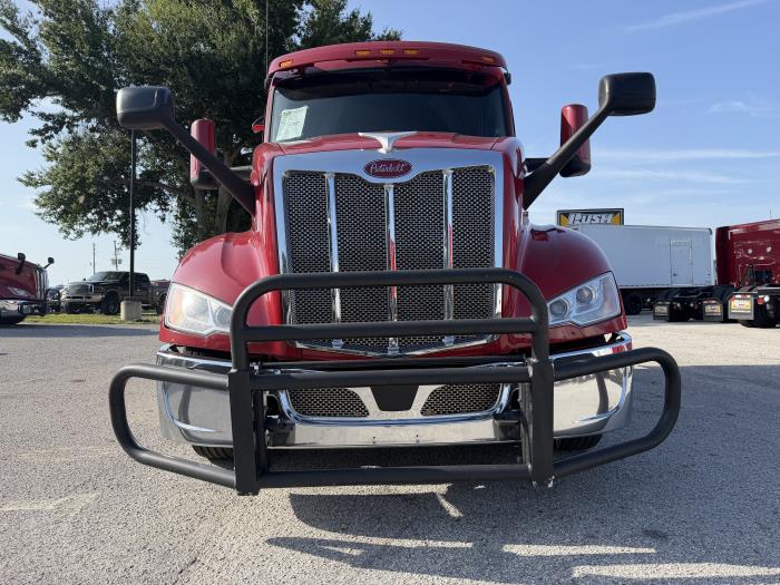 2022 Peterbilt 579-2