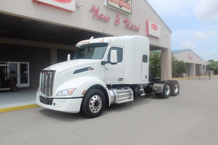 2023 Peterbilt 579-0