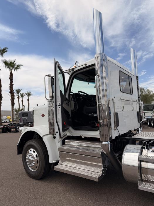 2026 Peterbilt 589-13