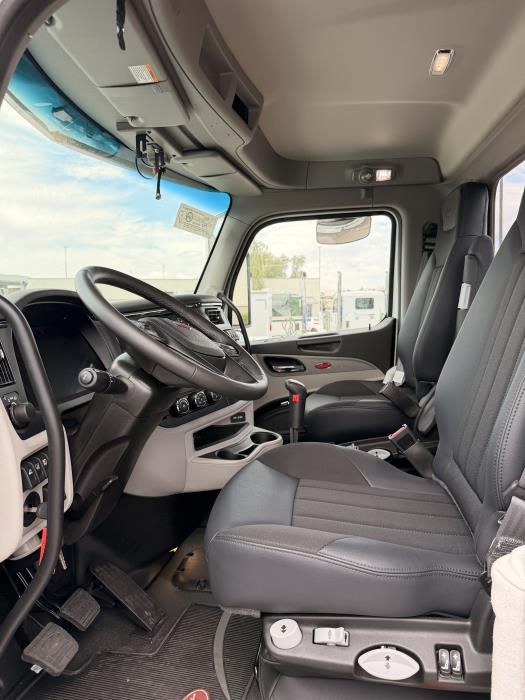 2026 Peterbilt 589-14