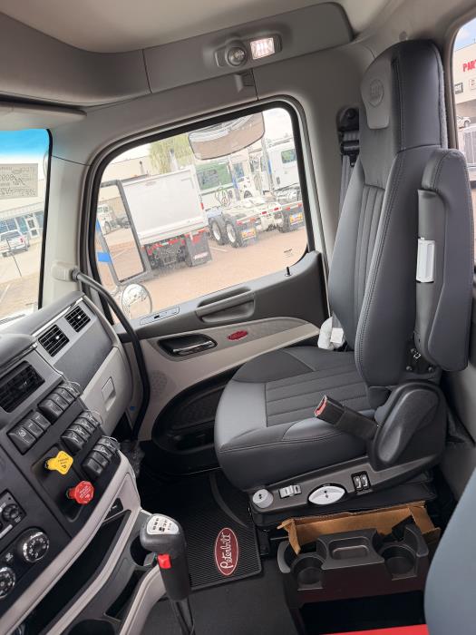 2026 Peterbilt 589-15