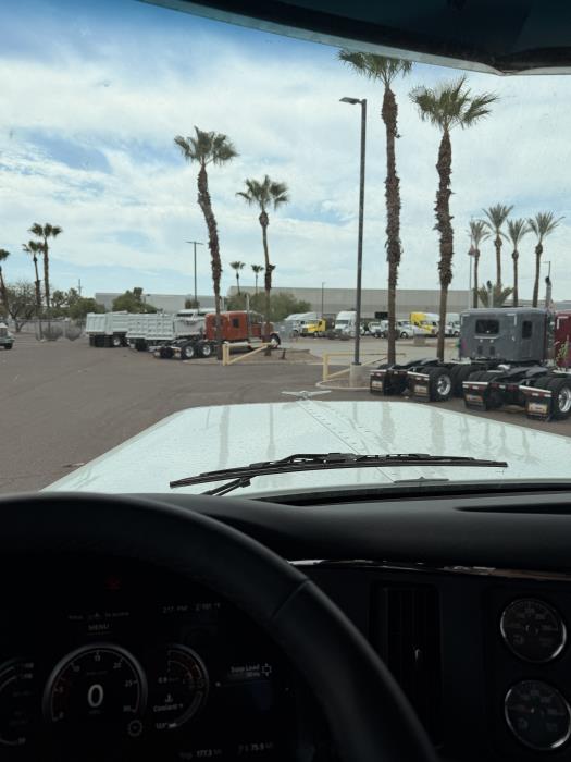 2026 Peterbilt 589-22
