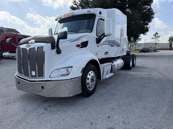 2022 Peterbilt 579-1