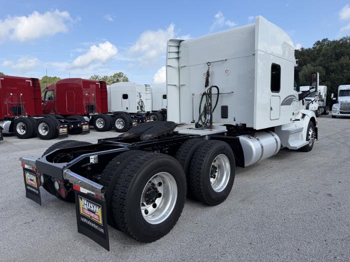 2022 Peterbilt 579-5
