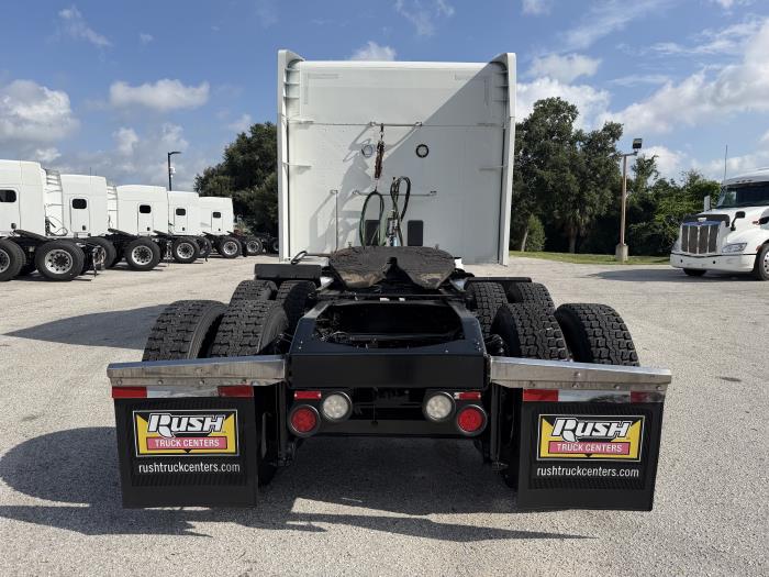 2022 Peterbilt 579-6
