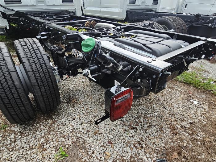 2026 Ford F-550-7