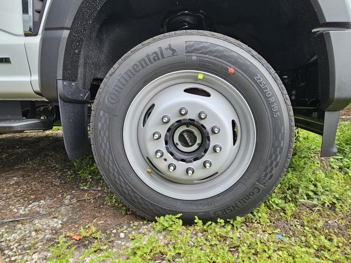 2026 Ford F-550-11