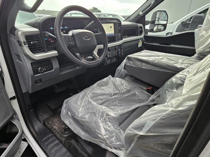 2026 Ford F-550-13