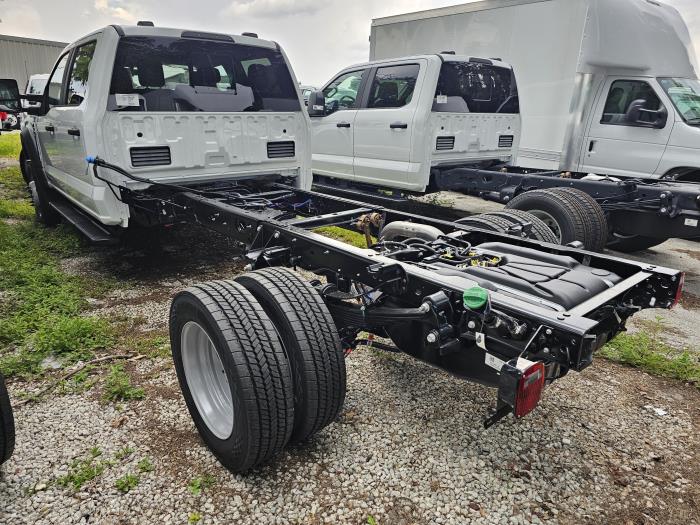 2026 Ford F-550-7