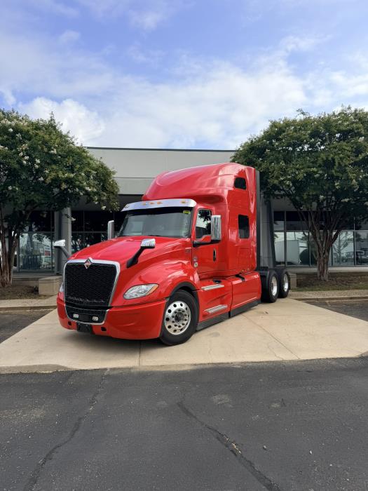 2027 International LT625-1
