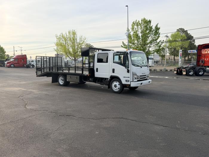 2027 Isuzu NPR-HD-8